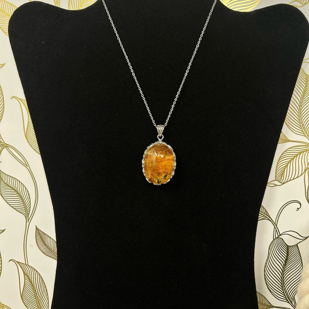 Unique Amber Pendant Necklace (FREE CANDLE W/ PURCHASE)